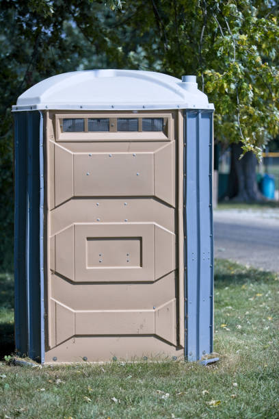 Portable Toilet Options We Offer in Dearborn Heights, MI