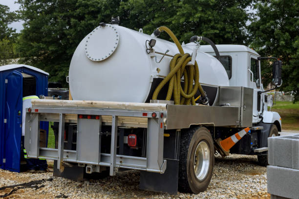 Best Luxury portable toilet rental  in Dearborn Heights, MI